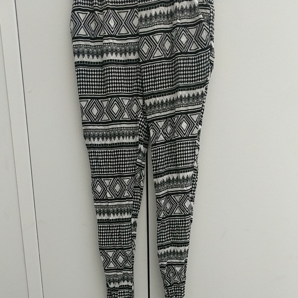 Rue21 Aztec print pants jeggings forever 21